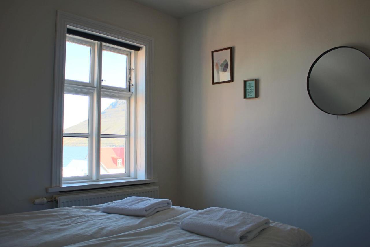 Mánagisting Guesthouse Ísafjörður Extérieur photo